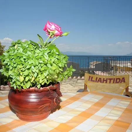 Aparthotel Iliahtida *