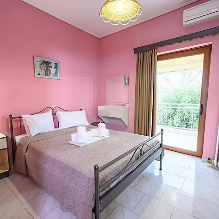 Aparthotel Iliahtida Rovies