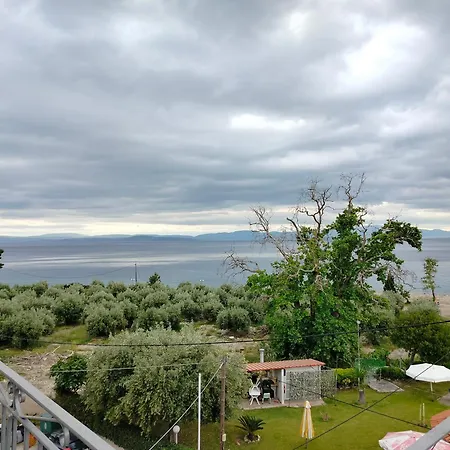 Ξενοδοχείο με διαμερίσματα Iliahtida *