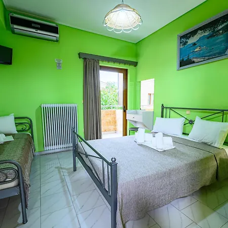 Aparthotel Iliahtida Rovies