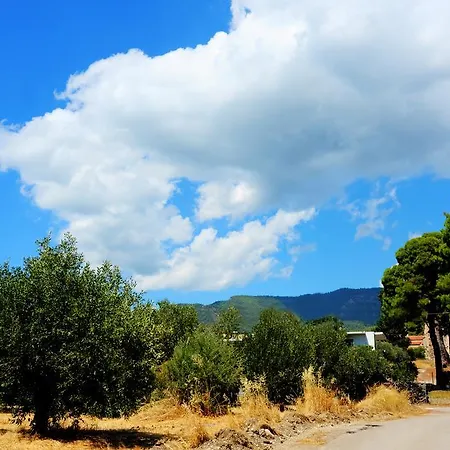 Iliahtida Aparthotel *