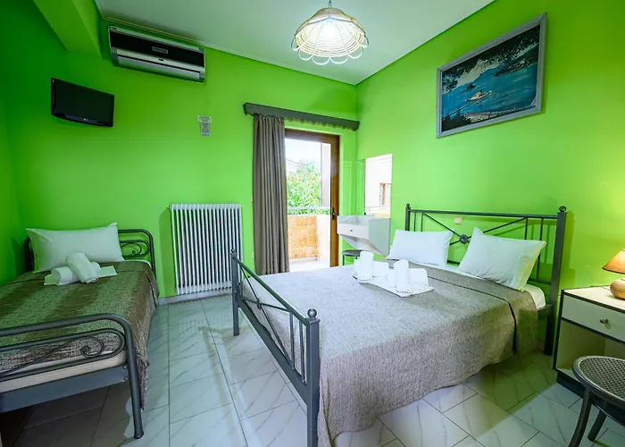 Ξενοδοχείο με διαμερίσματα Iliahtida Ροβιές